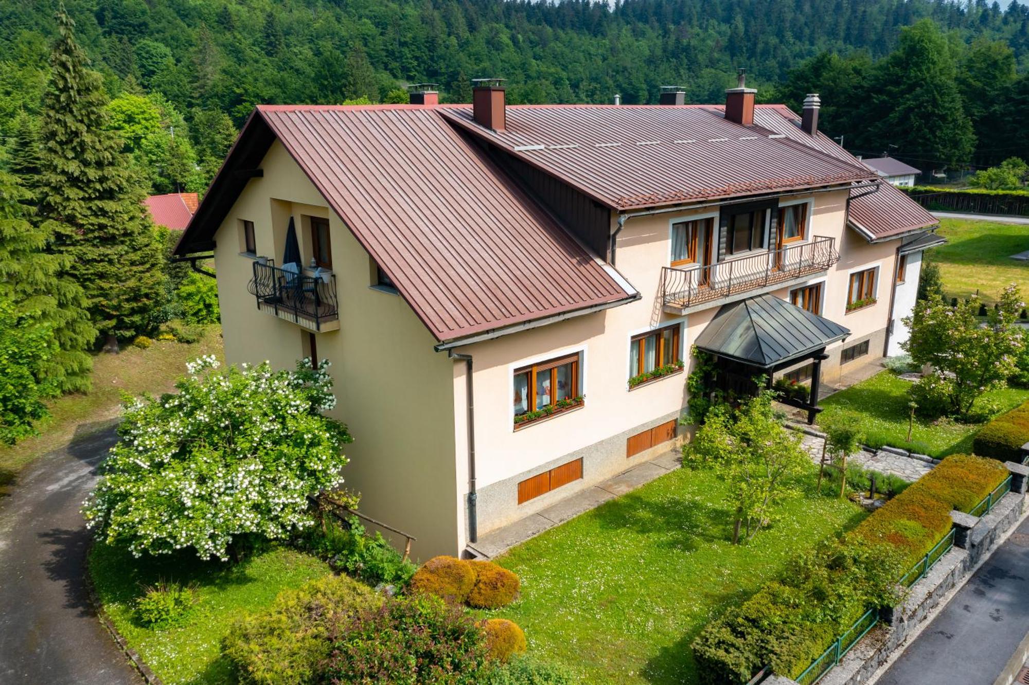Apartmani Gruzdovo Delnice Zewnętrze zdjęcie